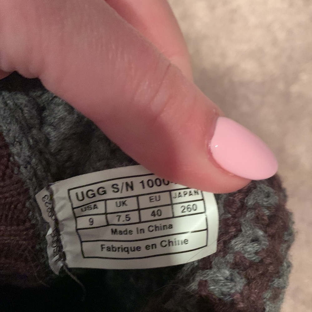 UGG gray knit sweater booties mid calf height - Picture 7 of 9